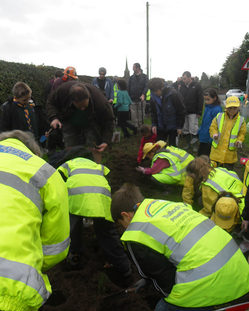 The team at work. Photo: Keith Radford.